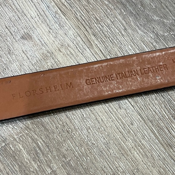 Men’s 36 Florsheim Genuine Italian Leather Made in Italy Brown Classic Belt - Picture 6 of 9